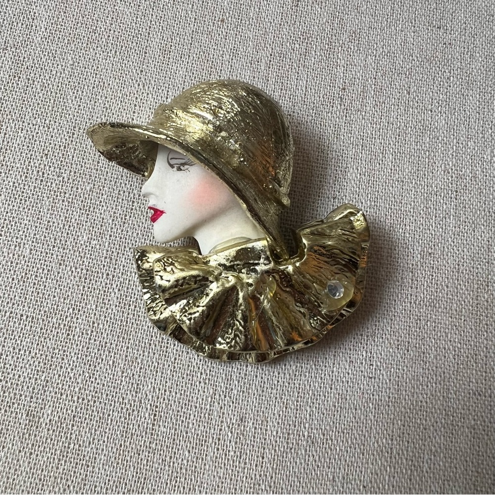 Gold and White Vintage Lady Brooch